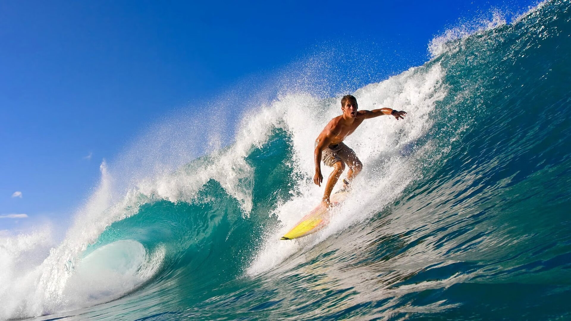 世界杯：艺术家将比赛时刻以抽象画方式创作 在画廊展览引文艺圈关注